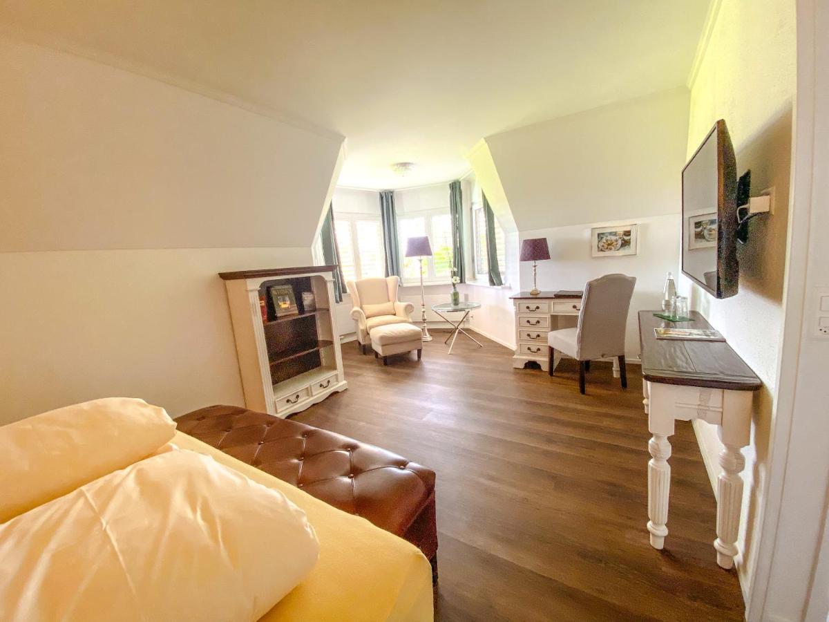 Trompeterschloessle Hotel & Residence Taegerwilen ภายนอก รูปภาพ