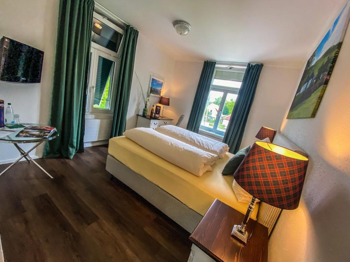 Trompeterschloessle Hotel & Residence Taegerwilen ภายนอก รูปภาพ